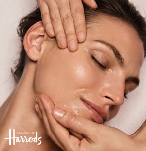 Double Serum Age-Defying Facial